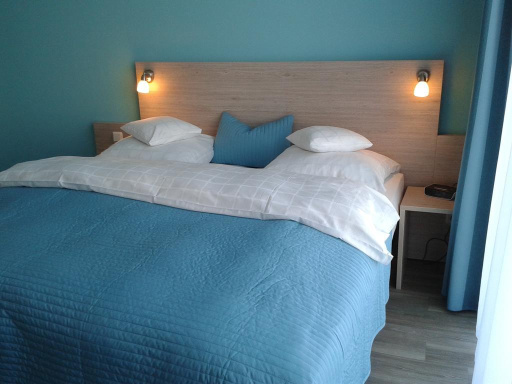 Remise & Westfluegel Schloss Stolpe Stolpe auf Usedom Room photo